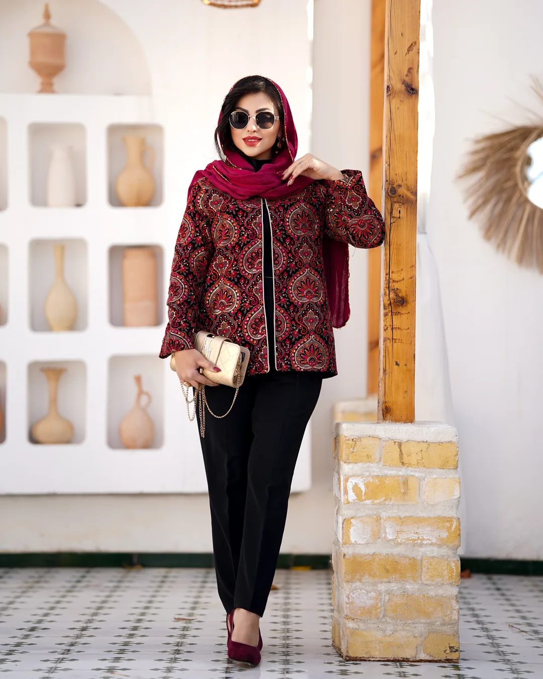 مانتو روژان